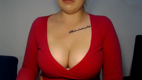 Snapshot of teeyara_ chatting on 10.03.25 Teeyara online show from 10.03.25