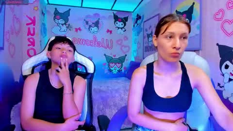 Snapshot of tefi_meow chatting on 10.06.25 Stefani online show from 10.06.25