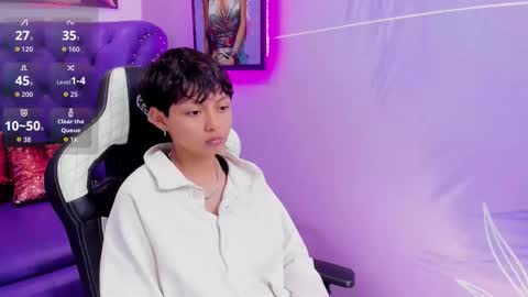 Snapshot of tefi_meow chatting on 10.30.25 Stefani online show from 10.30.25