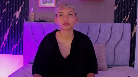 Snapshot of tefi_meow_ chatting on 06.17.26 Estefani online show from 06.17.26