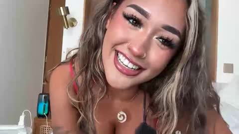 Telea Evans online show from 01.14.26