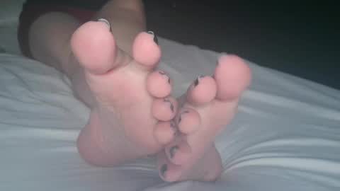 Viv West online show from 12.18.24