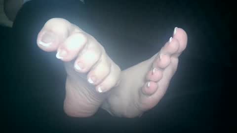 Viv West online show from 10.20.25