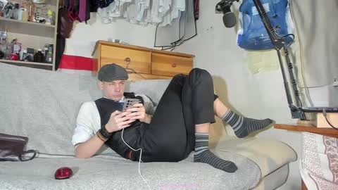 Virg Lszl online show from 12.22.24