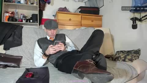 Virg Lszl online show from 12.27.24