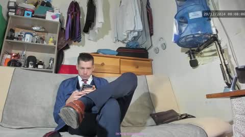 Virg Lszl online show from 12.29.24
