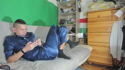 Virg Lszl online show from 11.04.25