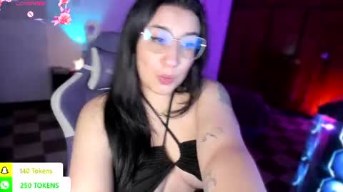 Snapshot of tellme_maddie chatting on 07.18.26 Maddie online show from 07.18.26