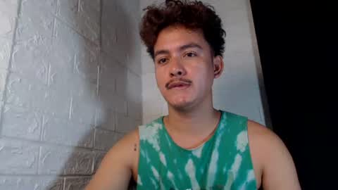 Snapshot of tempting_jon chatting on 04.02.26 tempting_jon online show from 04.02.26