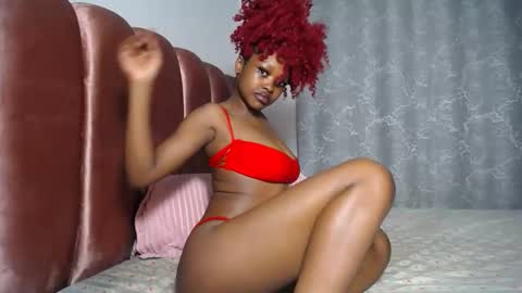 Snapshot of tempting_tiah chatting on 05.15.26 tiah online show from 05.15.26