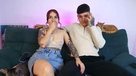 Snapshot of tender_dust chatting on 10.28.25 tender_dust online show from 10.28.25