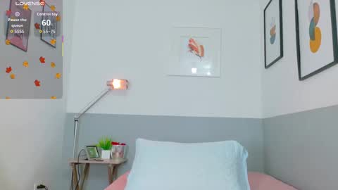 Snapshot of tendermommy chatting on 10.08.25 Tatiana online show from 10.08.25