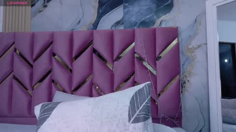 Snapshot of tendermommy chatting on 10.23.25 Tatiana online show from 10.23.25