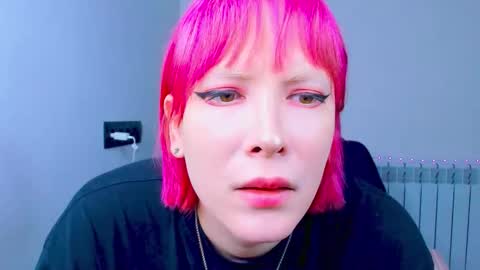 Snapshot of tenebrise chatting on 10.07.25 Kira online show from 10.07.25