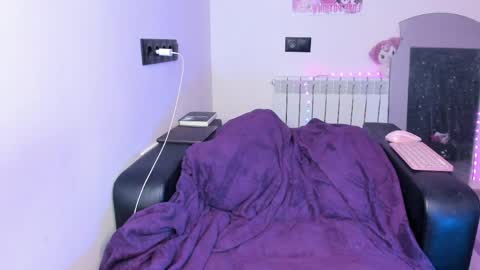 Kira online show from 04.06.26