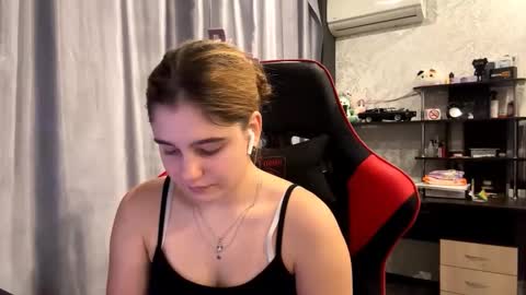 Mira Manson online show from 09.12.25