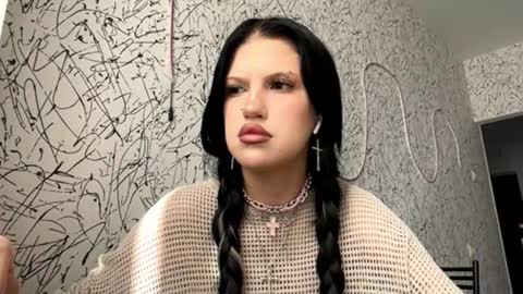 Snapshot of tenniegirres chatting on 10.22.25 Hi Im Vini  online show from 10.22.25
