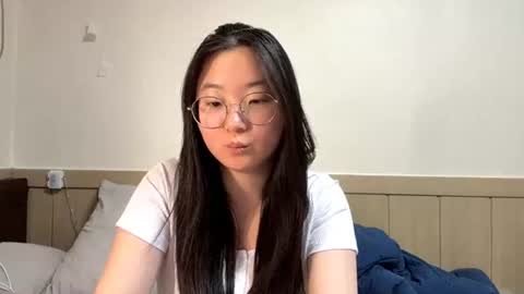 Snapshot of tennietubolino chatting on 07.04.26 Yeri online show from 07.04.26