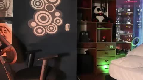 Teo online show from 12.17.25