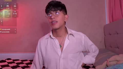 Snapshot of teobrowny_ chatting on 09.27.25 teo brown Independent model online show from 09.27.25