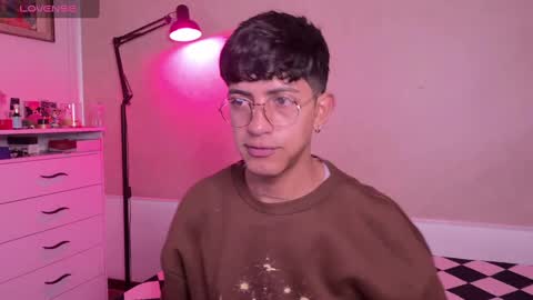 Snapshot of teobrowny_ chatting on 09.30.25 teo brown Independent model online show from 09.30.25