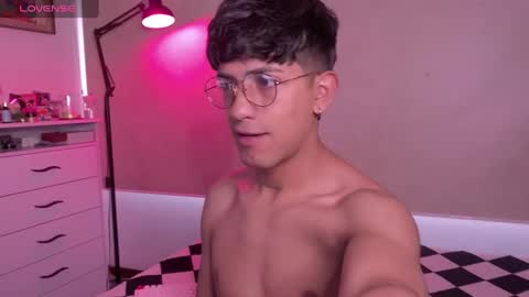 Snapshot of teobrowny_ chatting on 10.01.25 teo brown Independent model online show from 10.01.25