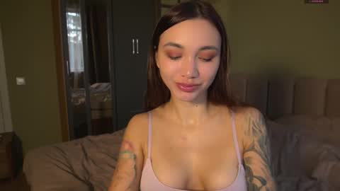 Snapshot of teona_amore chatting on 10.14.25 Teya online show from 10.14.25