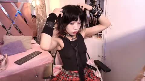 Terra Elowen online show from 09.24.25