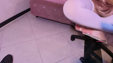 Terra Elowen online show from 11.09.25