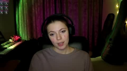 Anny Simpson online show from 04.11.26