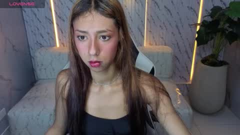 Snapshot of terry_tx chatting on 10.14.25 Online 800 to 1400 online show from 10.14.25