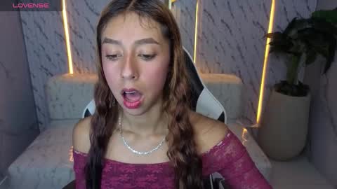 Snapshot of terry_tx chatting on 10.16.25 Online 800 to 1400 online show from 10.16.25