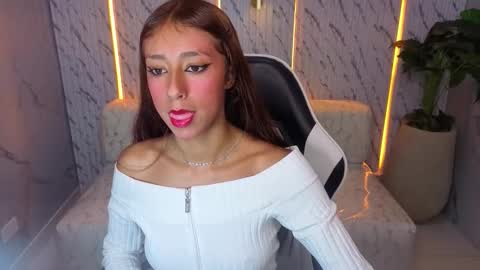 Snapshot of terry_tx chatting on 10.28.25 Online 800 to 1400 online show from 10.28.25