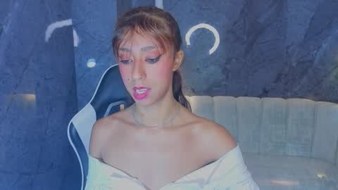 Snapshot of terry_tx chatting on 11.05.25 Online 800 to 1400 online show from 11.05.25