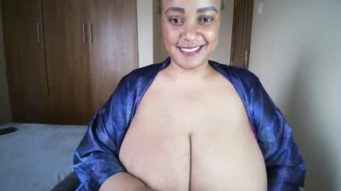 Snapshot of terrylissa chatting on 10.25.25 terry online show from 10.25.25