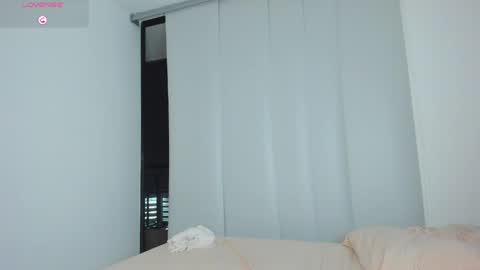 Tessa online show from 04.09.26