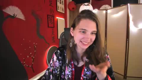 Snapshot of tessamill chatting on 09.30.25 Tessa online show from 09.30.25