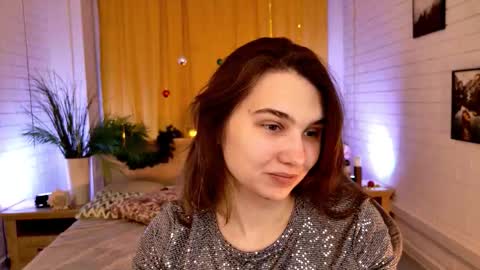 Snapshot of tessamill chatting on 12.22.25 Tessa online show from 12.22.25