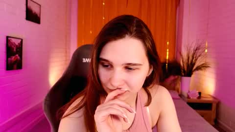 Snapshot of tessamill chatting on 01.19.26 Tessa online show from 01.19.26