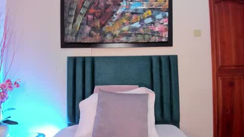 Tessamonroee online show from 02.26.26