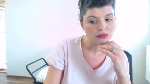 naughty tess online show from 02.12.25