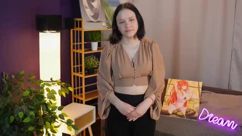 Snapshot of tesssmylie chatting on 10.19.25 Alice online show from 10.19.25