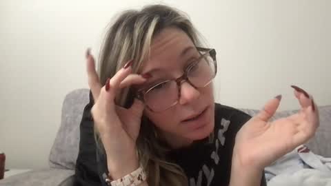 Daphne Summers online show from 11.10.25