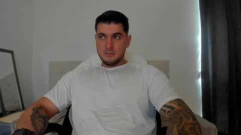 Snapshot of teylor_creed chatting on 10.14.25 teylor creed online show from 10.14.25