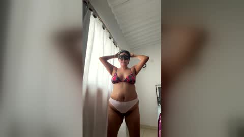 Snapshot of tezza_smith chatting on 04.17.26 tezza smith online show from 04.17.26
