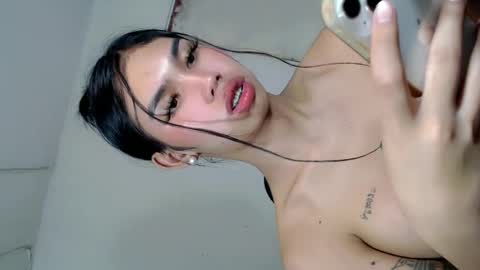 Snapshot of tgirl_luna69 chatting on 02.04.25 Luna online show from 02.04.25