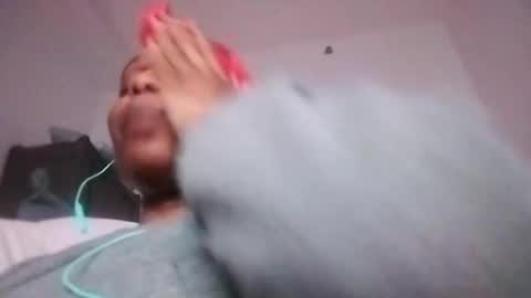 Snapshot of tgirlfairy chatting on 01.08.25 sexi lexi online show from 01.08.25