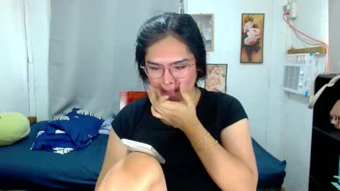 tgirlselena online show from 11.28.25