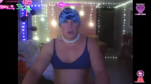 Snapshot of tglacey chatting on 09.14.25 lacey online show from 09.14.25