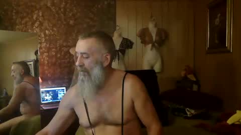 Snapshot of tha_commander69 chatting on 12.27.24 tha Commander69 online show from 12.27.24